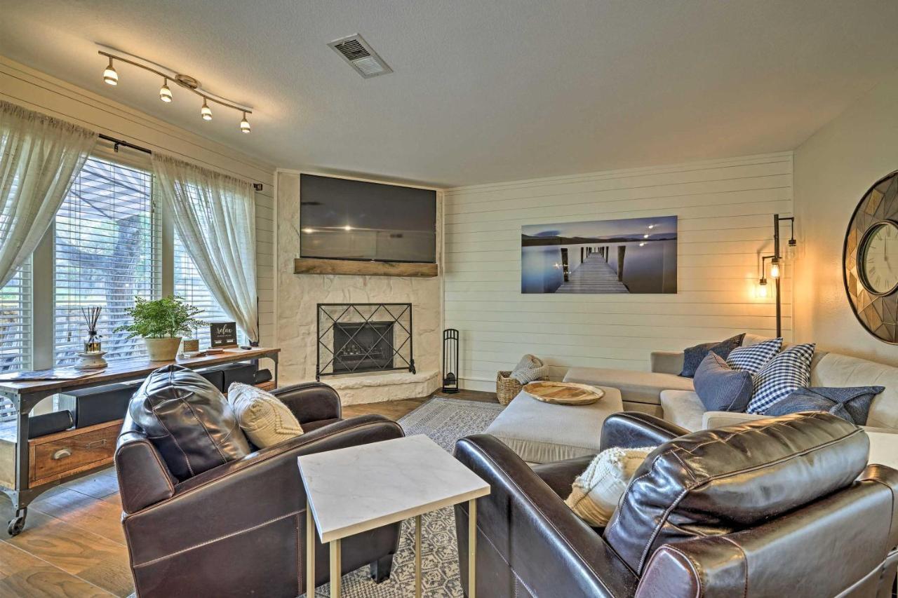 Modern Townhome With Patio, Next Door To Resort Horseshoe Bay Luaran gambar